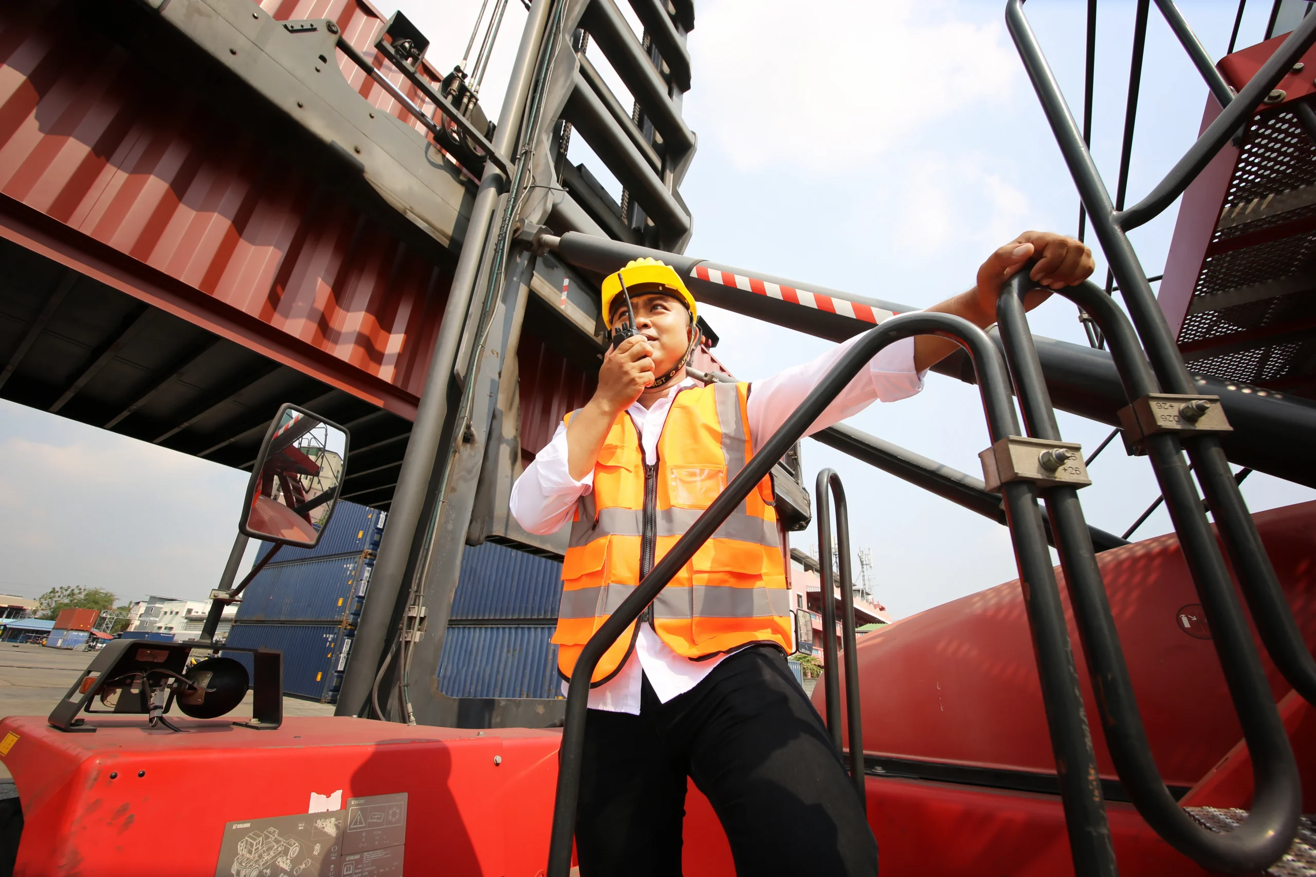 Supervision of MHE (FL) / MEWP / Lorry / Lifting Operations for SHOs, HoD, Supervisors, Managers